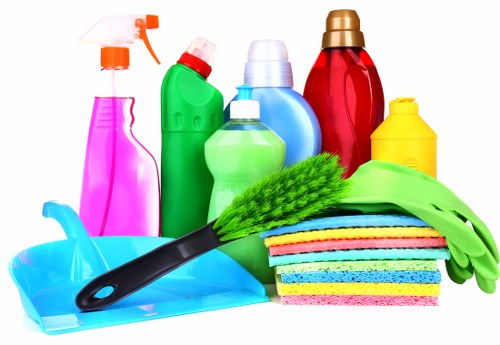 Professional upholstery cleaning in Harrow for a clean sofa